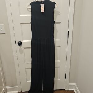 Chic Black Sleeveless Jumpsuit